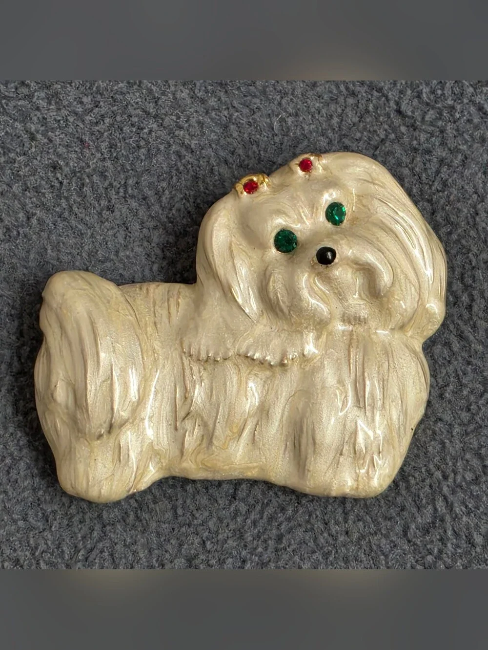 White Maltese Shih Tzu Dog Brooch Green Rhinestone Eyes Red Bows Pin New